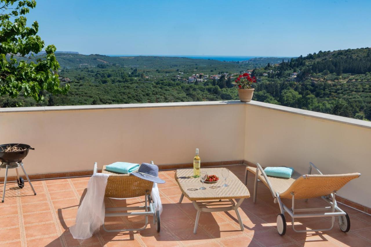 Makhairoí Villa Erontas - Private Heated Jacuzzi מראה חיצוני תמונה