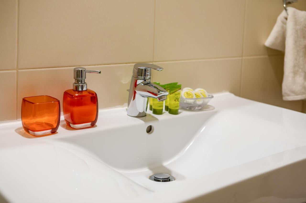 Makhairoí Villa Erontas - Private Heated Jacuzzi מראה חיצוני תמונה