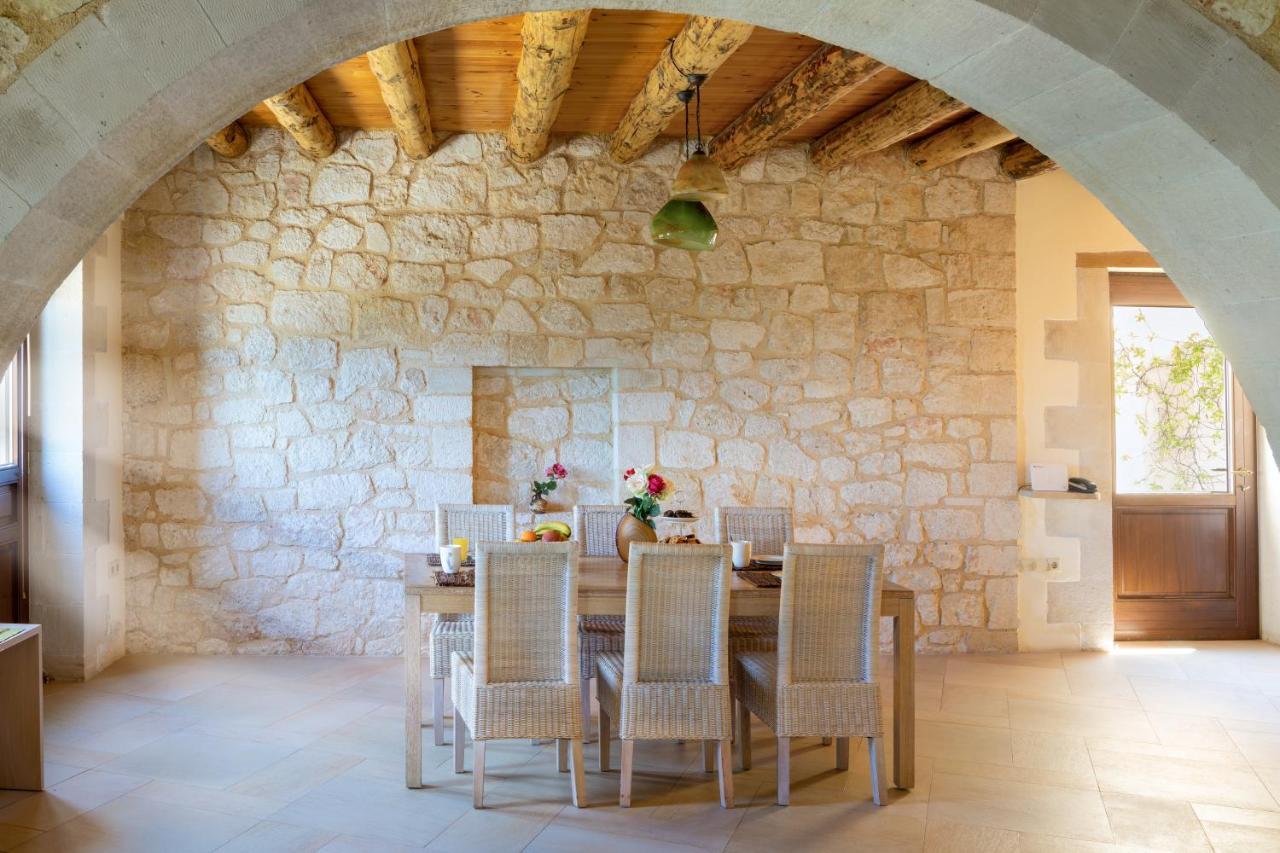 Makhairoí Villa Erontas - Private Heated Jacuzzi מראה חיצוני תמונה