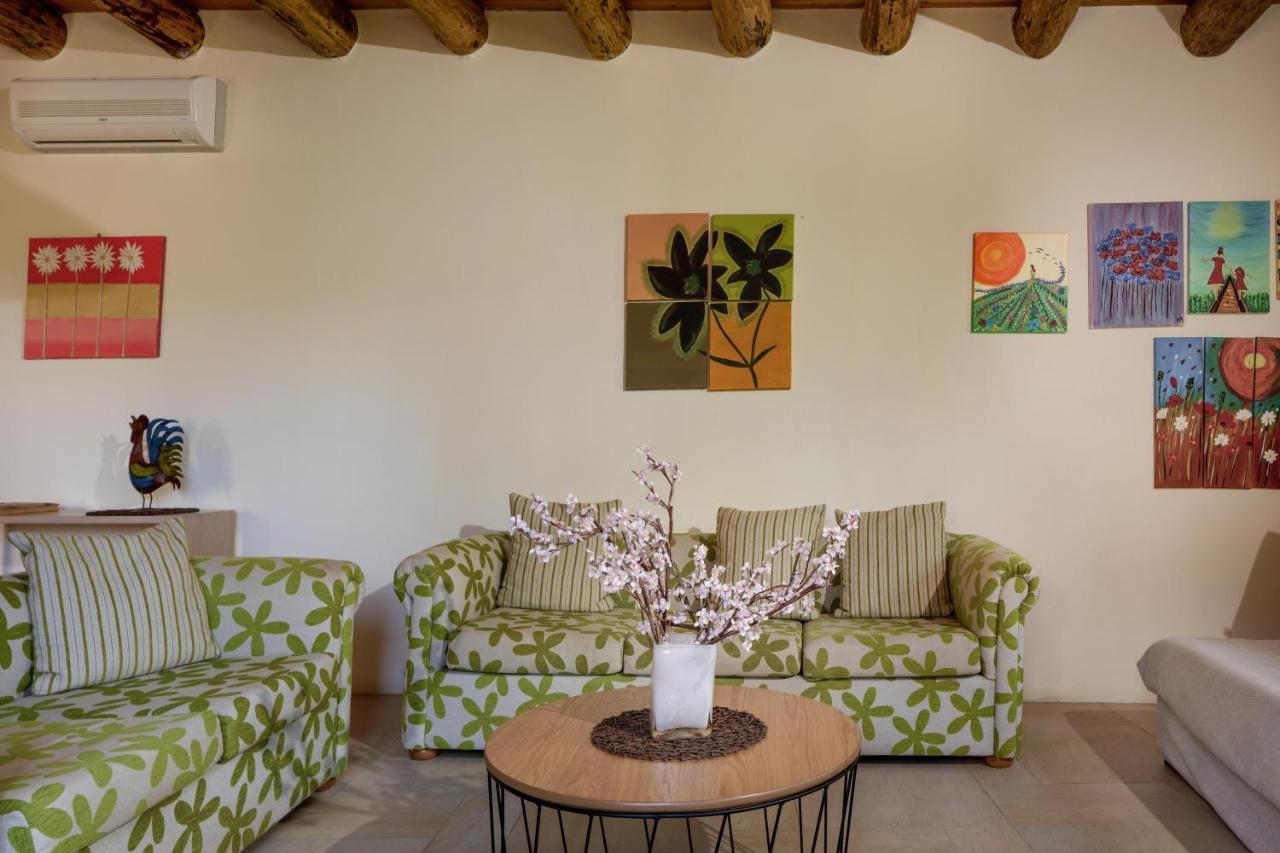 Makhairoí Villa Erontas - Private Heated Jacuzzi מראה חיצוני תמונה