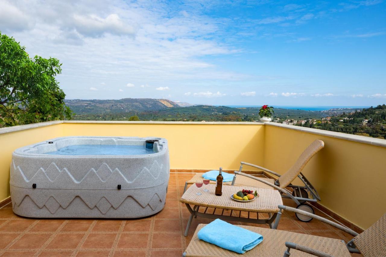 Makhairoí Villa Erontas - Private Heated Jacuzzi מראה חיצוני תמונה