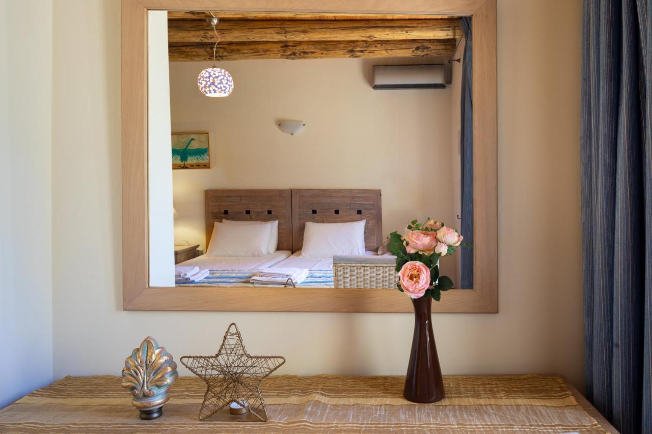 Makhairoí Villa Erontas - Private Heated Jacuzzi מראה חיצוני תמונה