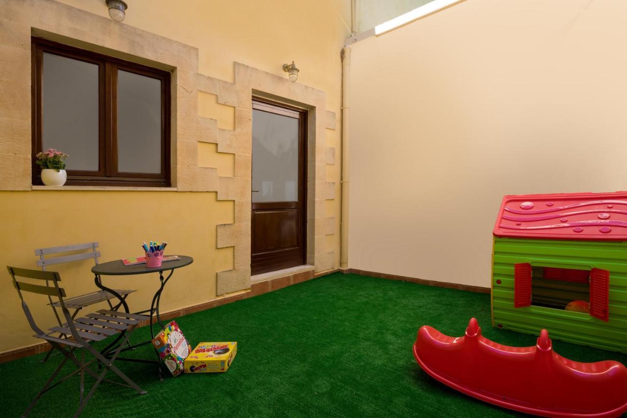 Makhairoí Villa Erontas - Private Heated Jacuzzi מראה חיצוני תמונה
