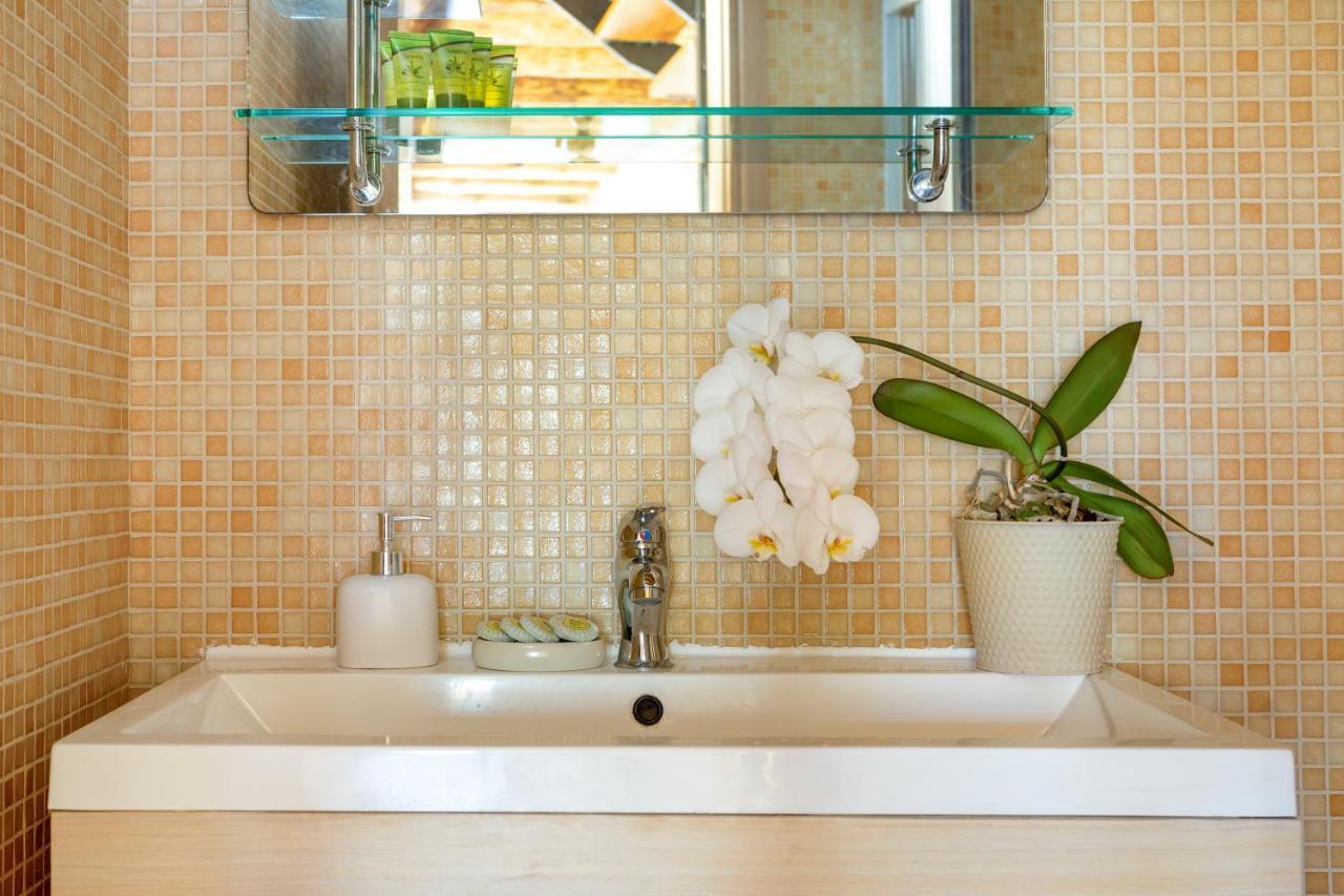 Makhairoí Villa Erontas - Private Heated Jacuzzi מראה חיצוני תמונה